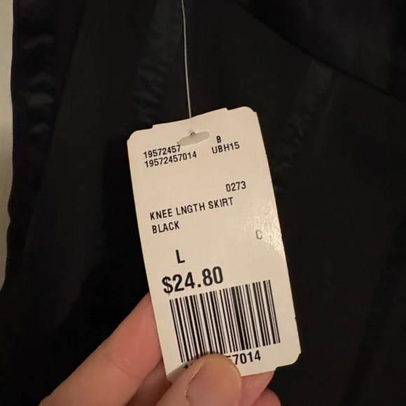 Forever 21 Knee-length Black Skirt - Picture 3 of 3